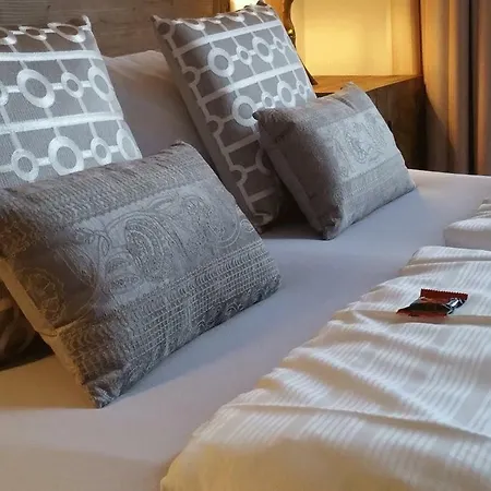 Mondo's Kaffeehotel 特里尔